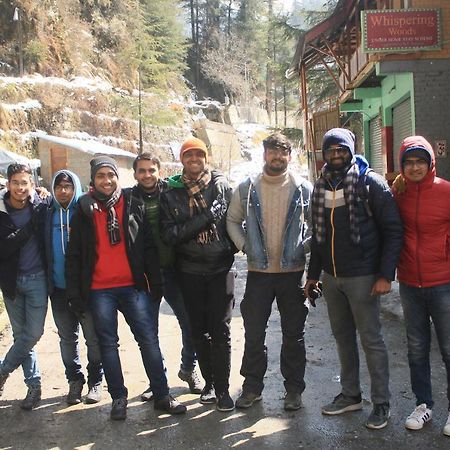 Madpackers Jibhi - Of Streamsides & Waterfalls Luaran gambar